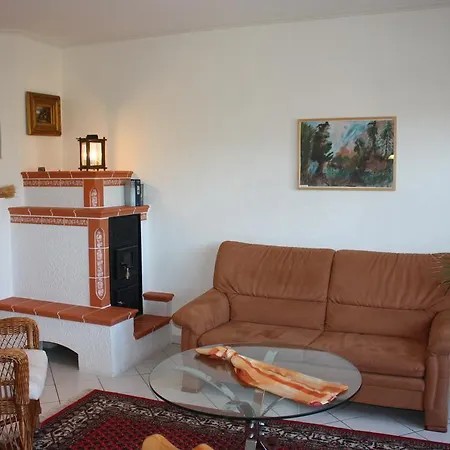 Am Wald Apartment *